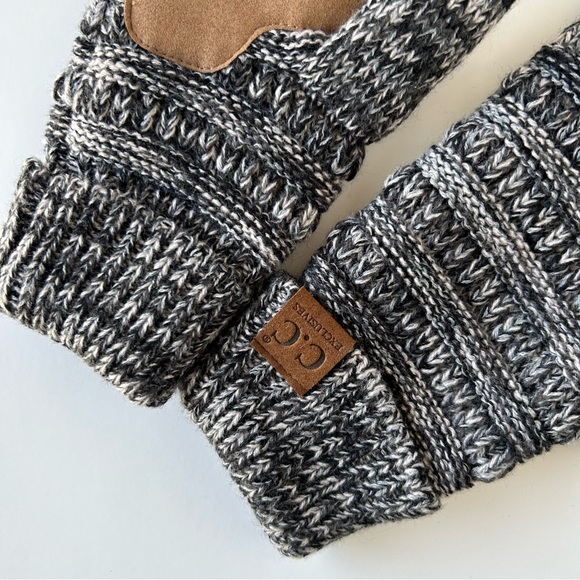 3/$20 C.C Unisex Cable Knit Inner Lined Anti-Slip Touchscreen Texting Gloves - Picture 5 of 12